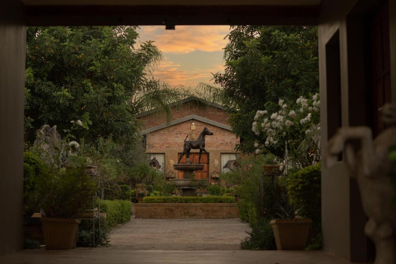 Maretlwane Guesthouse バッフェルスプアルト エクステリア 写真