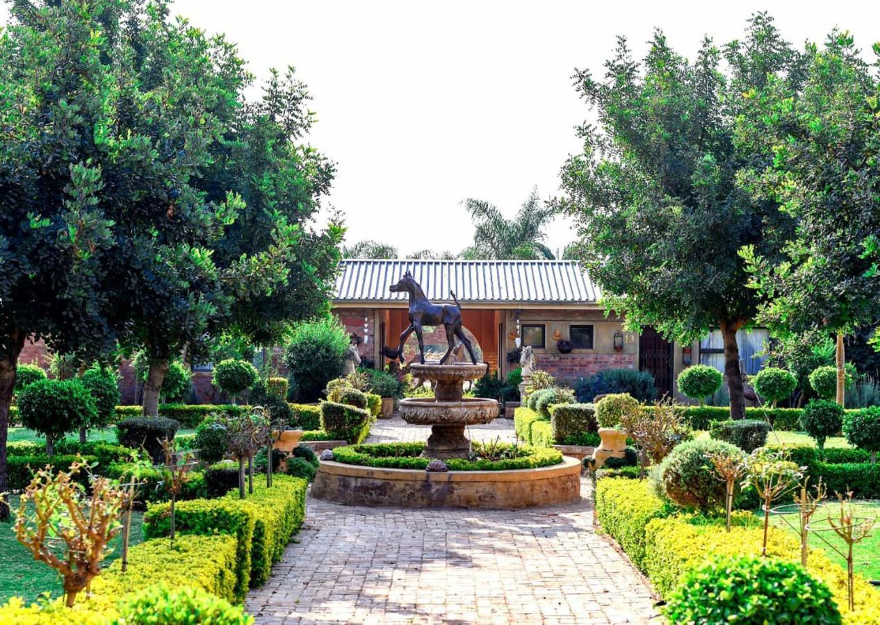 Maretlwane Guesthouse バッフェルスプアルト エクステリア 写真