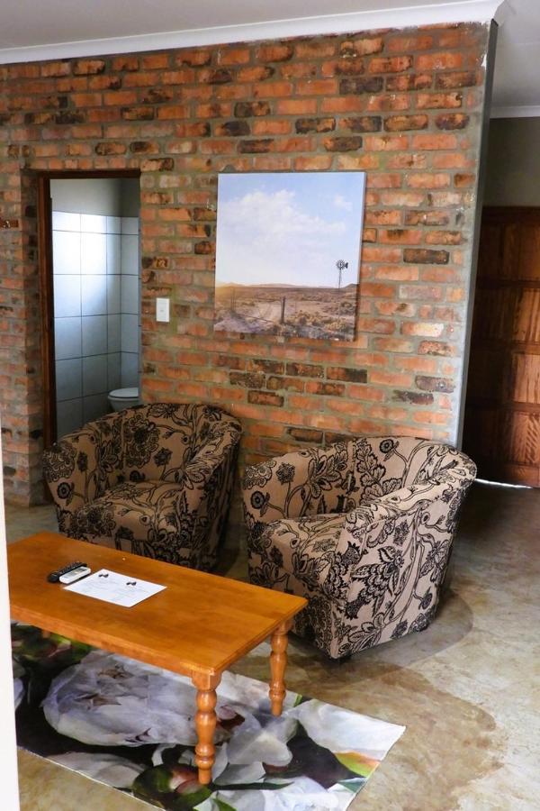 Maretlwane Guesthouse バッフェルスプアルト エクステリア 写真