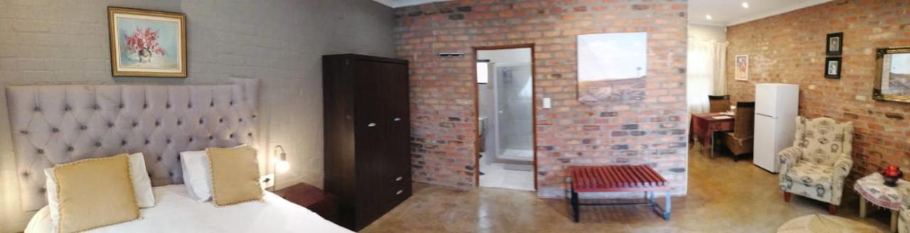 Maretlwane Guesthouse バッフェルスプアルト エクステリア 写真