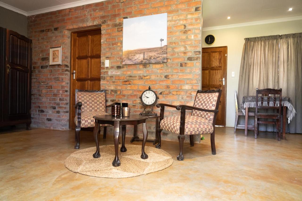 Maretlwane Guesthouse バッフェルスプアルト エクステリア 写真