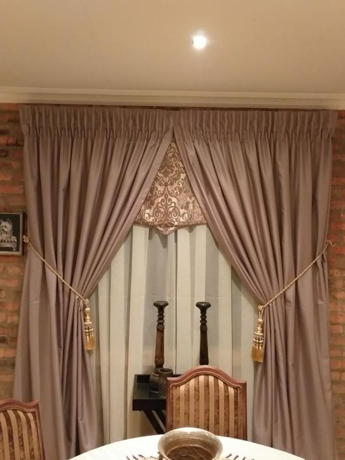 Maretlwane Guesthouse バッフェルスプアルト エクステリア 写真