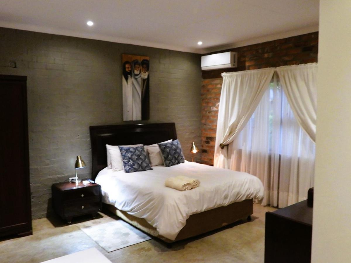 Maretlwane Guesthouse バッフェルスプアルト エクステリア 写真