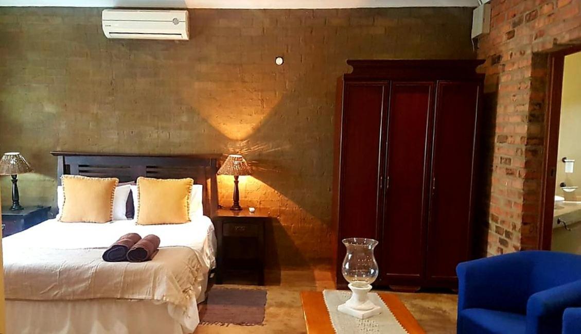 Maretlwane Guesthouse バッフェルスプアルト エクステリア 写真