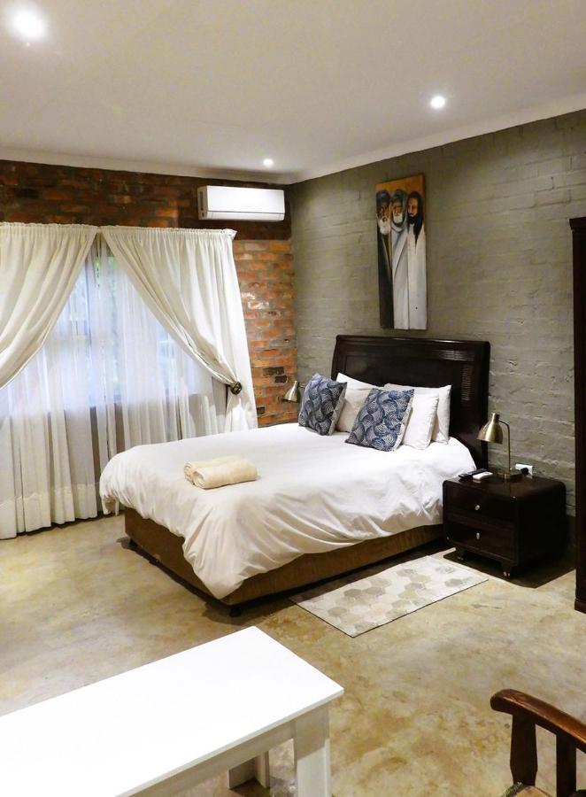 Maretlwane Guesthouse バッフェルスプアルト エクステリア 写真