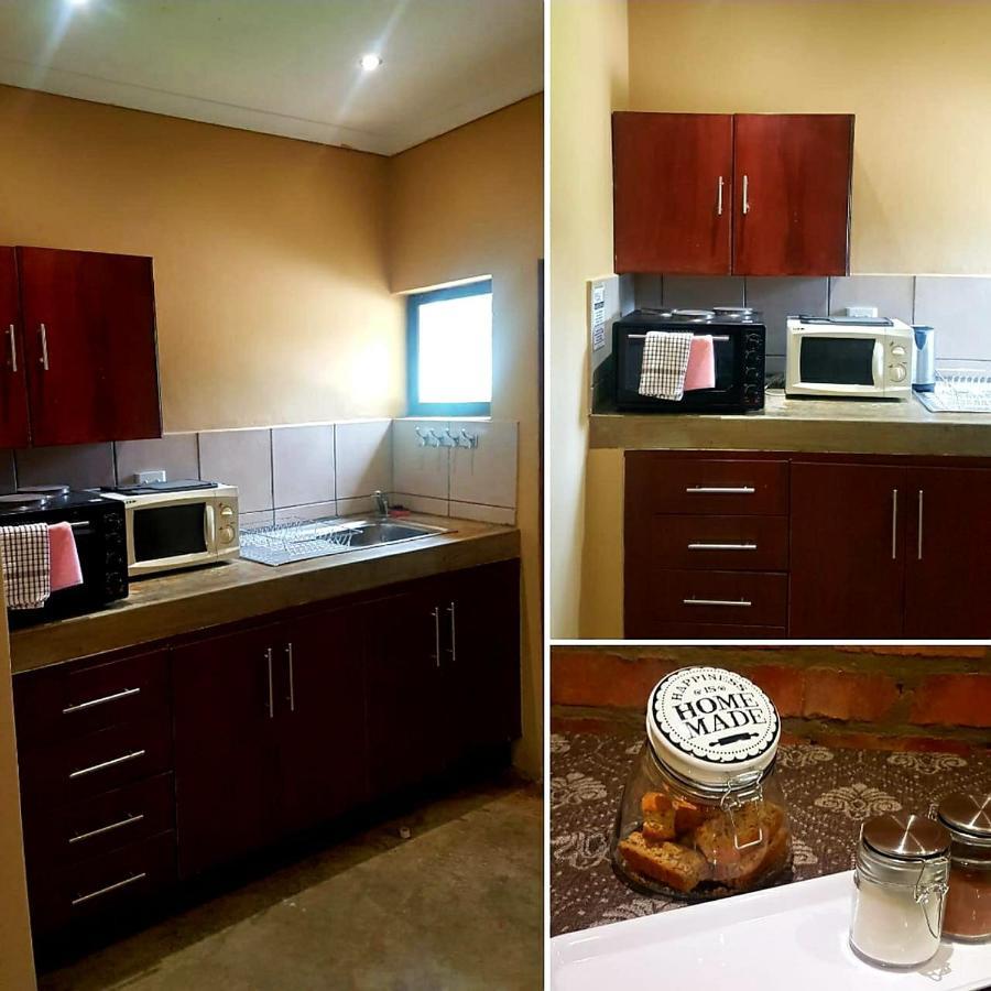 Maretlwane Guesthouse バッフェルスプアルト エクステリア 写真