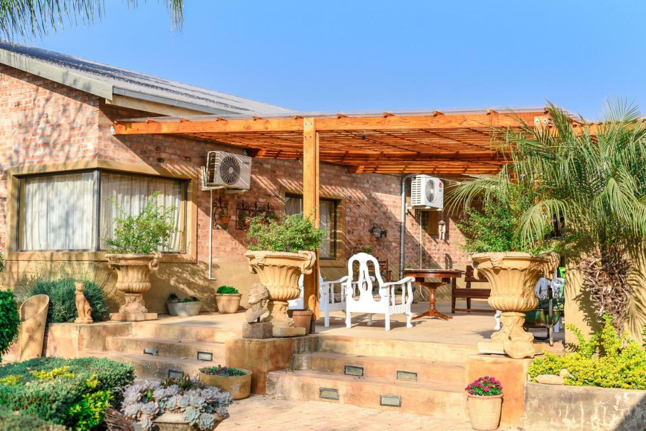 Maretlwane Guesthouse バッフェルスプアルト エクステリア 写真