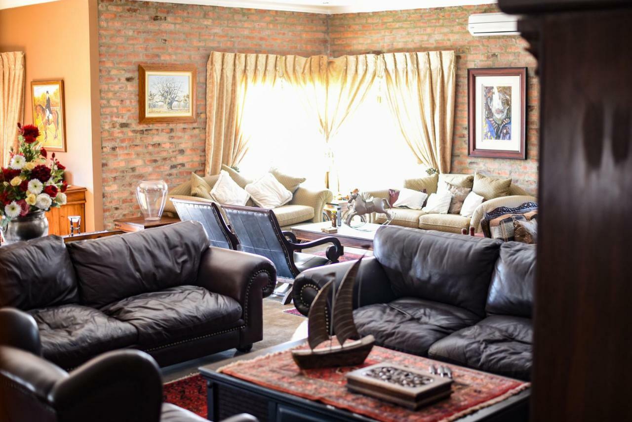 Maretlwane Guesthouse バッフェルスプアルト エクステリア 写真